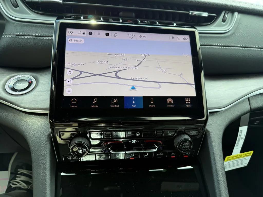 new 2025 Jeep Grand Cherokee car, priced at $48,490