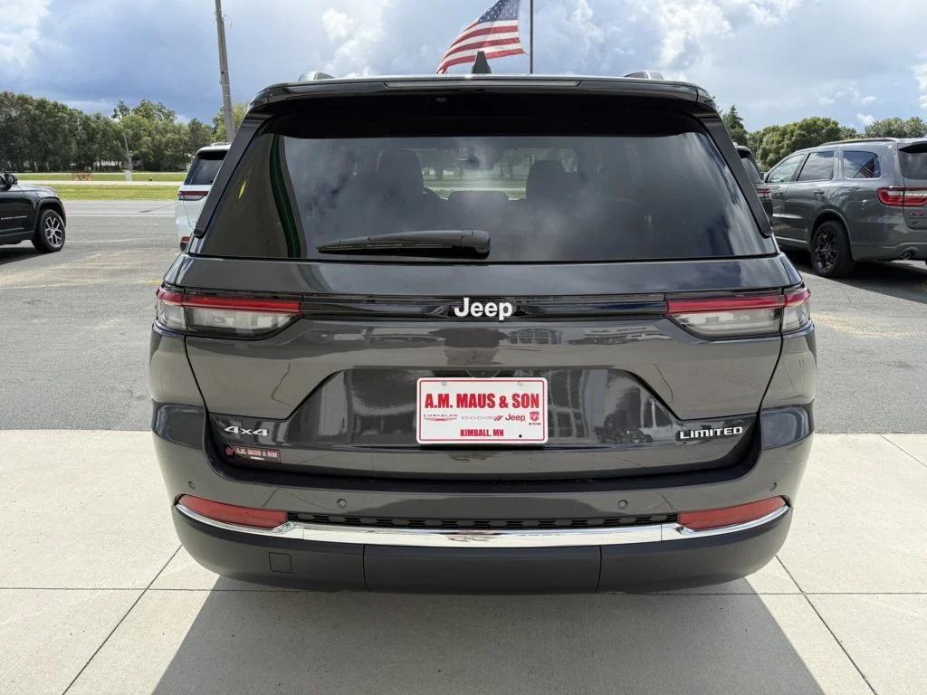 new 2025 Jeep Grand Cherokee car, priced at $48,490