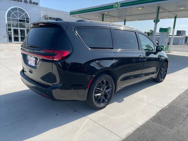 used 2023 Chrysler Pacifica car, priced at $27,990