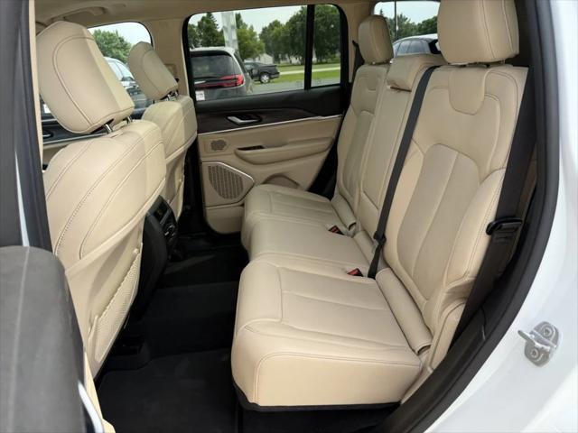 used 2022 Jeep Grand Cherokee car, priced at $29,990