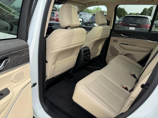 used 2022 Jeep Grand Cherokee car, priced at $29,990