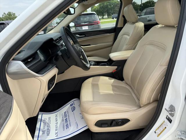 used 2022 Jeep Grand Cherokee car, priced at $29,990