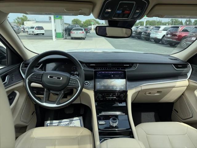 used 2022 Jeep Grand Cherokee car, priced at $29,990