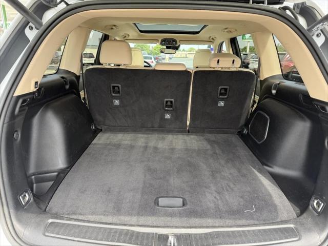 used 2022 Jeep Grand Cherokee car, priced at $29,990