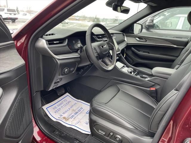 new 2025 Jeep Grand Cherokee car, priced at $43,939