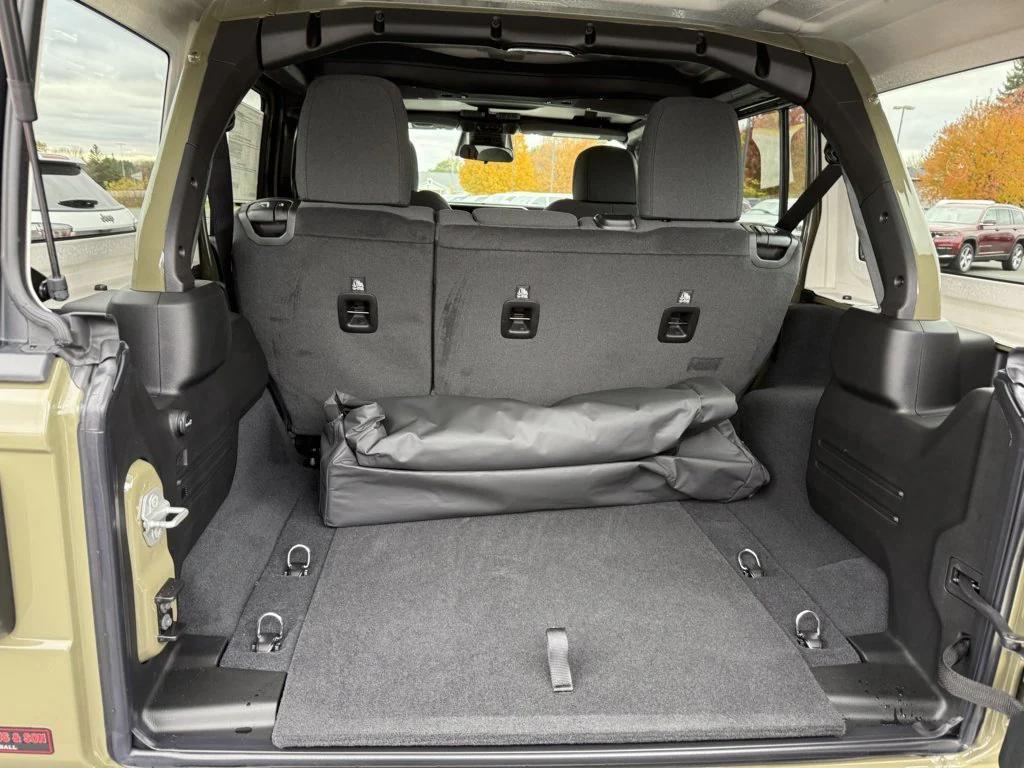 new 2026 Jeep Wrangler car, priced at $53,678