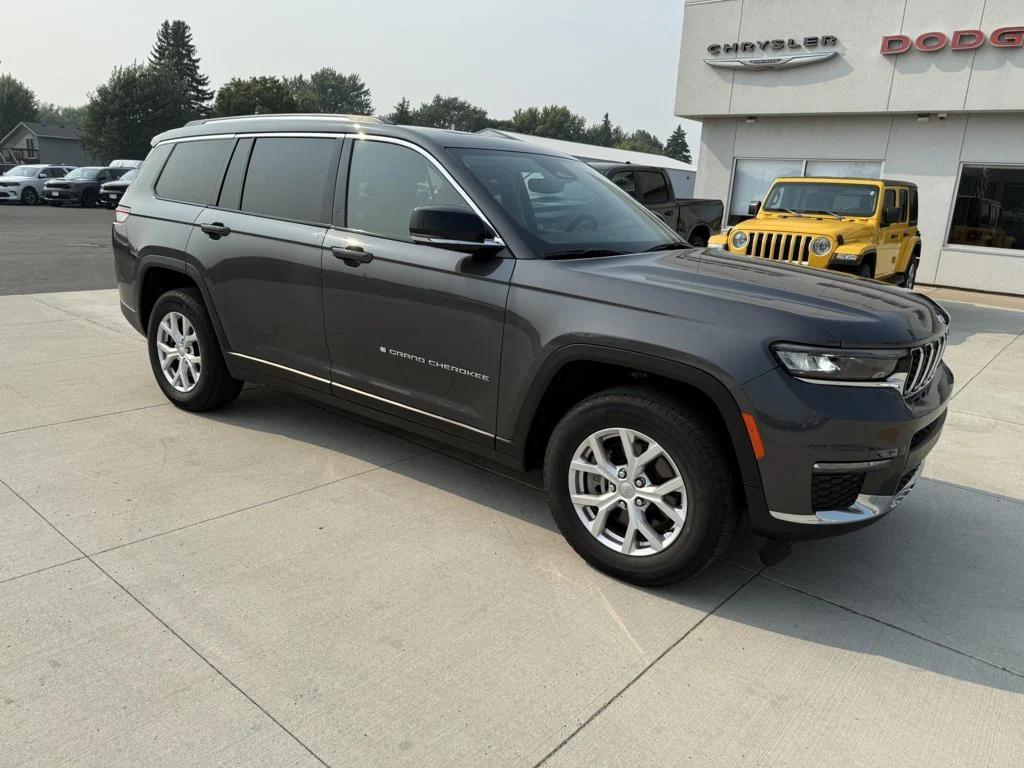 used 2022 Jeep Grand Cherokee L car, priced at $35,990