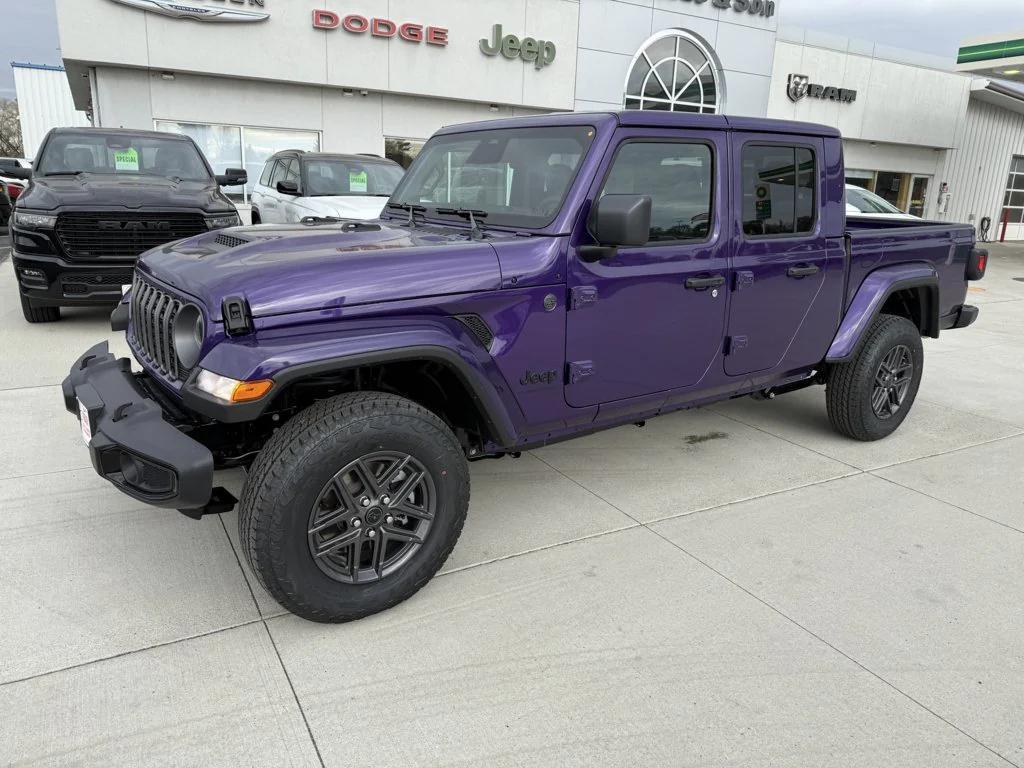 new 2026 Jeep Gladiator car, priced at $50,582