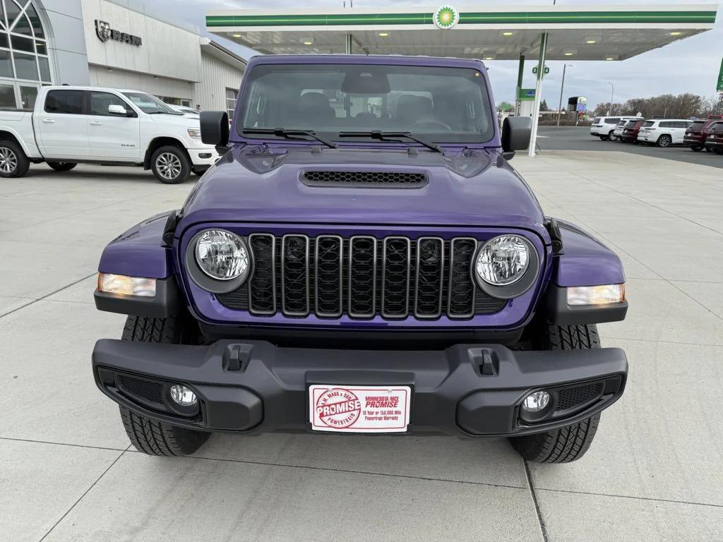 new 2026 Jeep Gladiator car, priced at $50,582