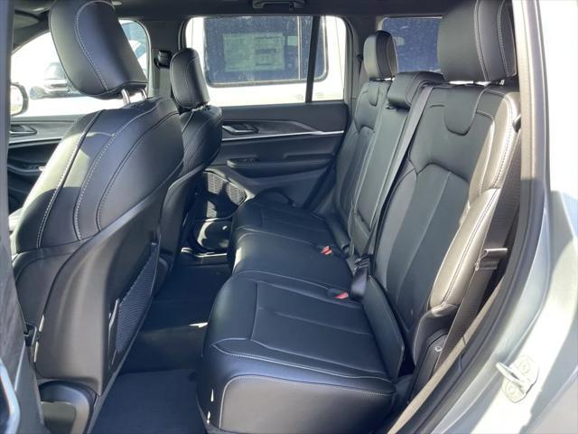 new 2025 Jeep Grand Cherokee car, priced at $49,154