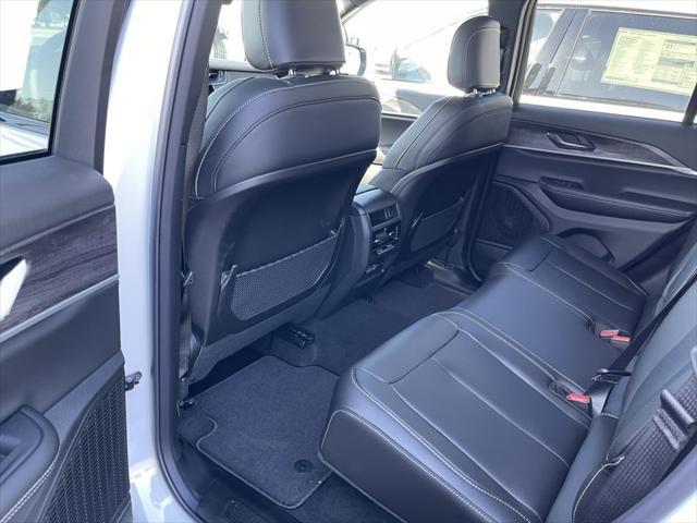 new 2025 Jeep Grand Cherokee car, priced at $44,102