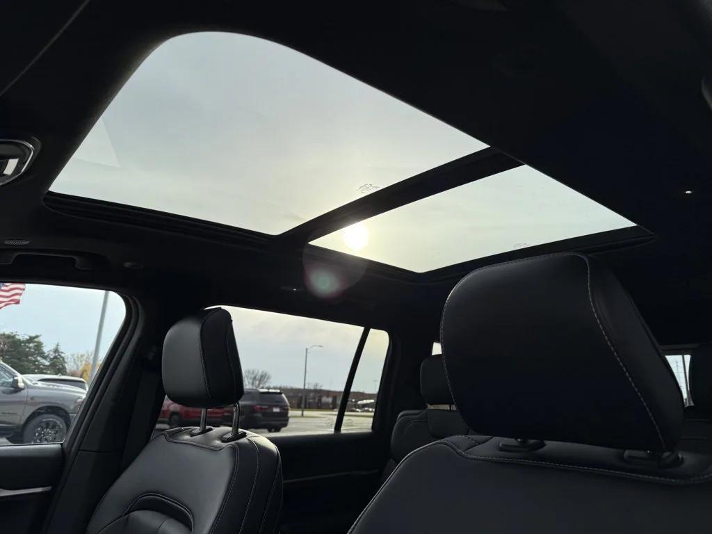 new 2025 Jeep Grand Cherokee L car, priced at $51,428