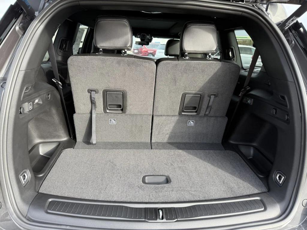 new 2025 Jeep Grand Cherokee L car, priced at $51,428