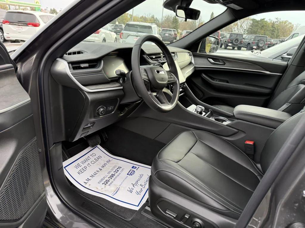 new 2025 Jeep Grand Cherokee L car, priced at $51,428