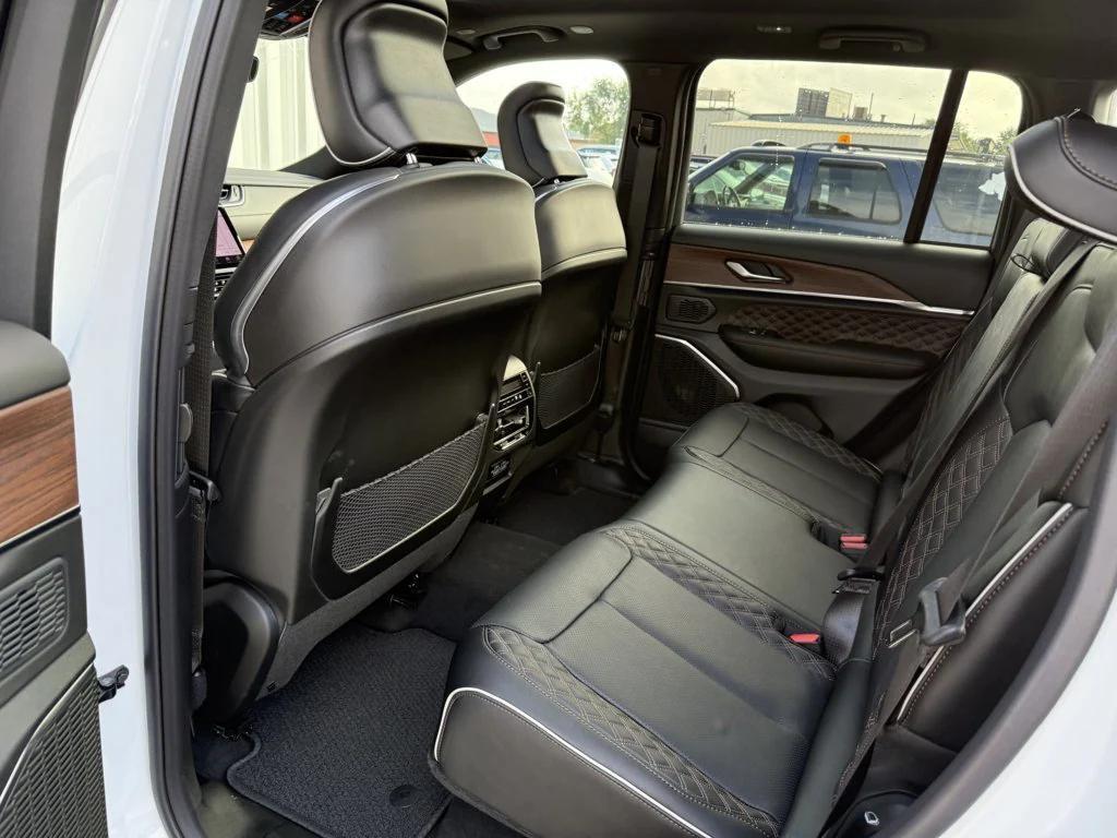 new 2025 Jeep Grand Cherokee car, priced at $55,964