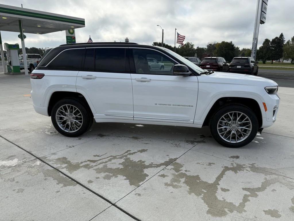new 2025 Jeep Grand Cherokee car, priced at $55,964