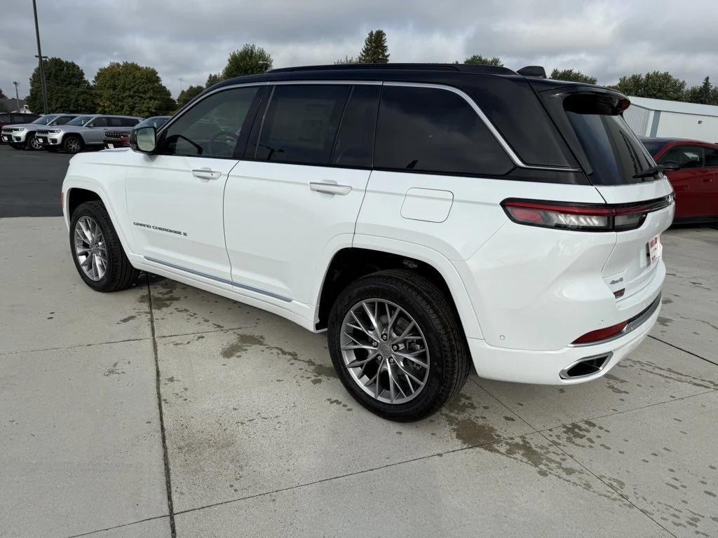 new 2025 Jeep Grand Cherokee car, priced at $55,964