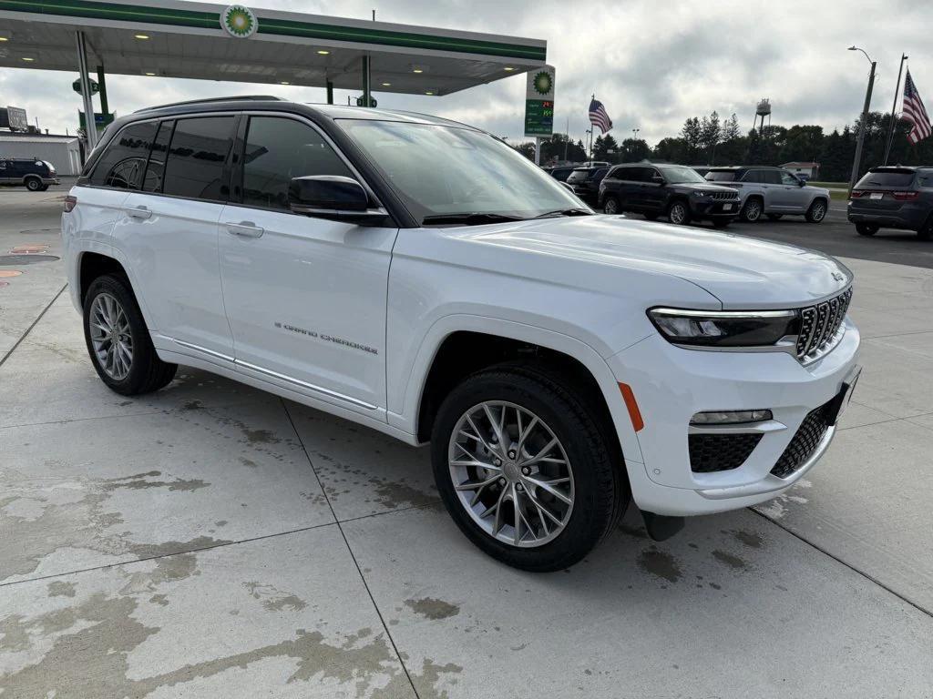 new 2025 Jeep Grand Cherokee car, priced at $55,964