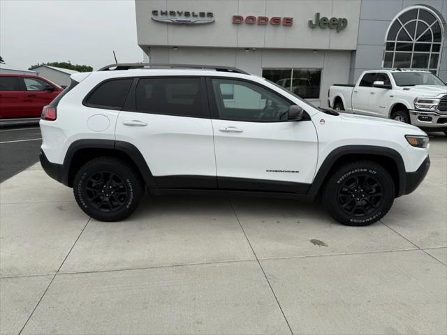 used 2020 Jeep Cherokee car