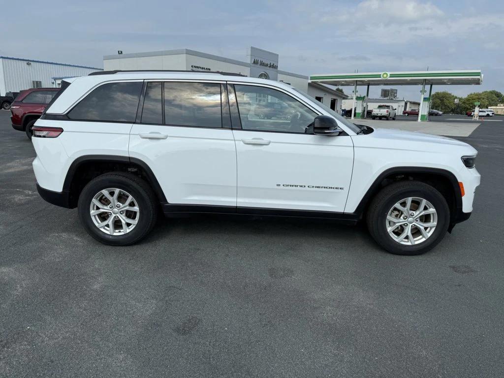 used 2023 Jeep Grand Cherokee car, priced at $35,990