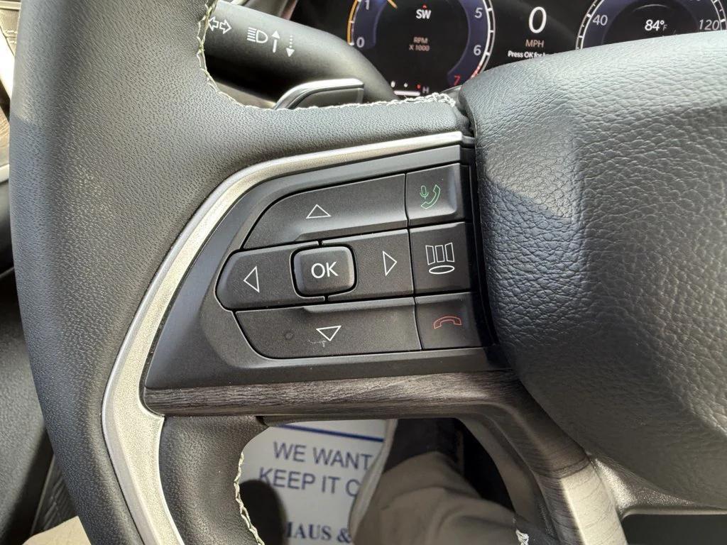 used 2023 Jeep Grand Cherokee car, priced at $35,990