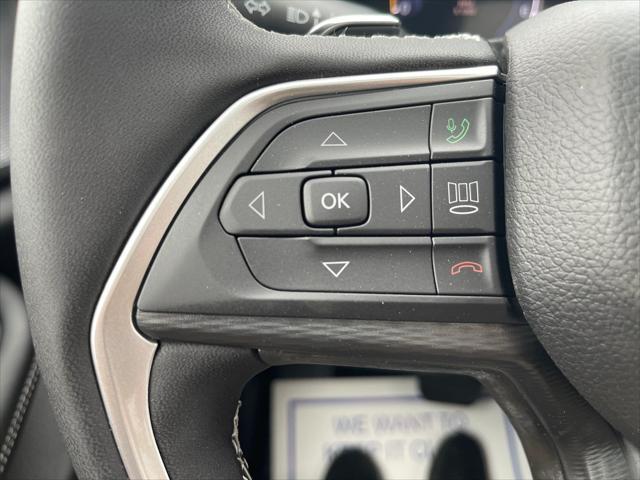 new 2025 Jeep Grand Cherokee car, priced at $47,870