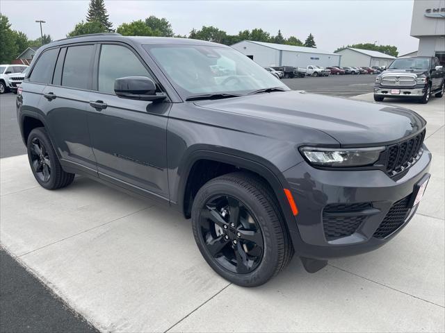 new 2025 Jeep Grand Cherokee car, priced at $47,870