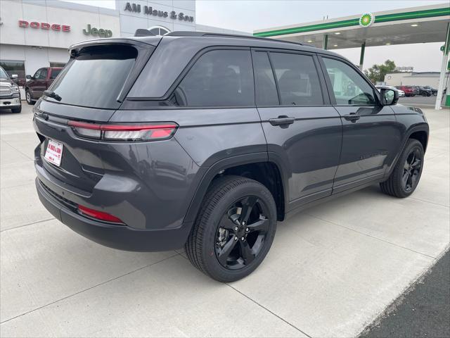 new 2025 Jeep Grand Cherokee car, priced at $47,870