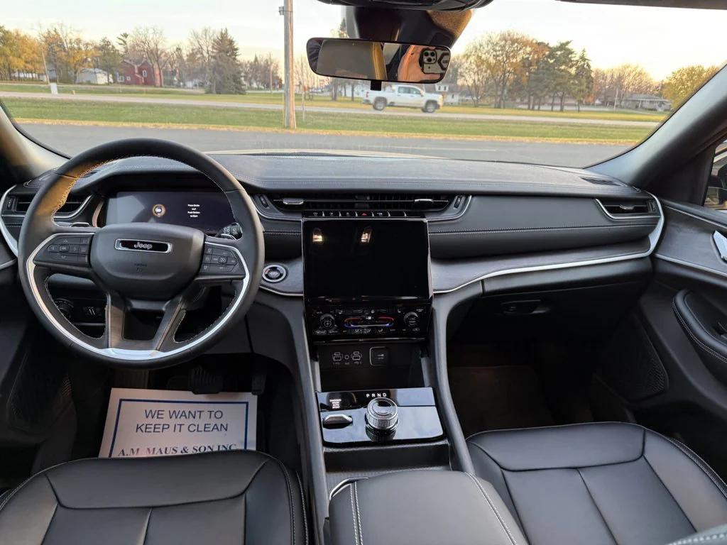 new 2025 Jeep Grand Cherokee L car, priced at $45,723