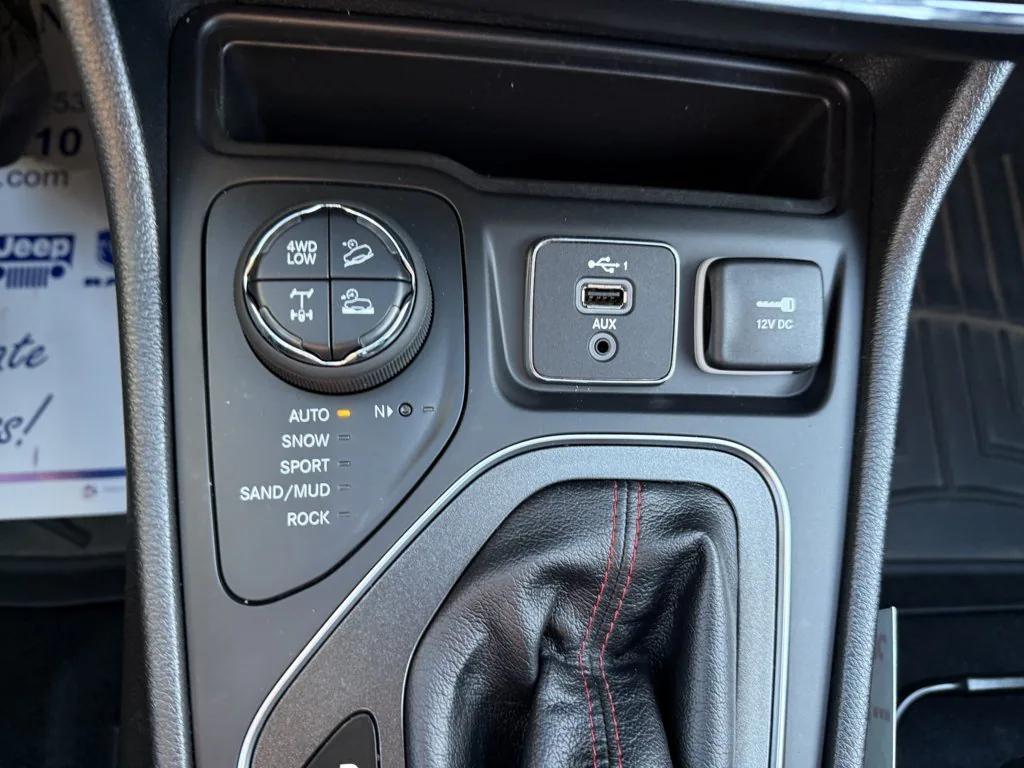 used 2020 Jeep Cherokee car, priced at $18,990