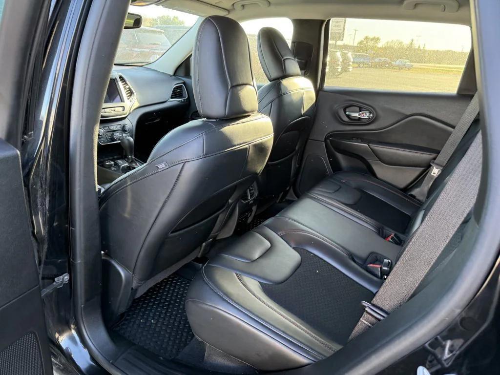 used 2020 Jeep Cherokee car, priced at $18,990