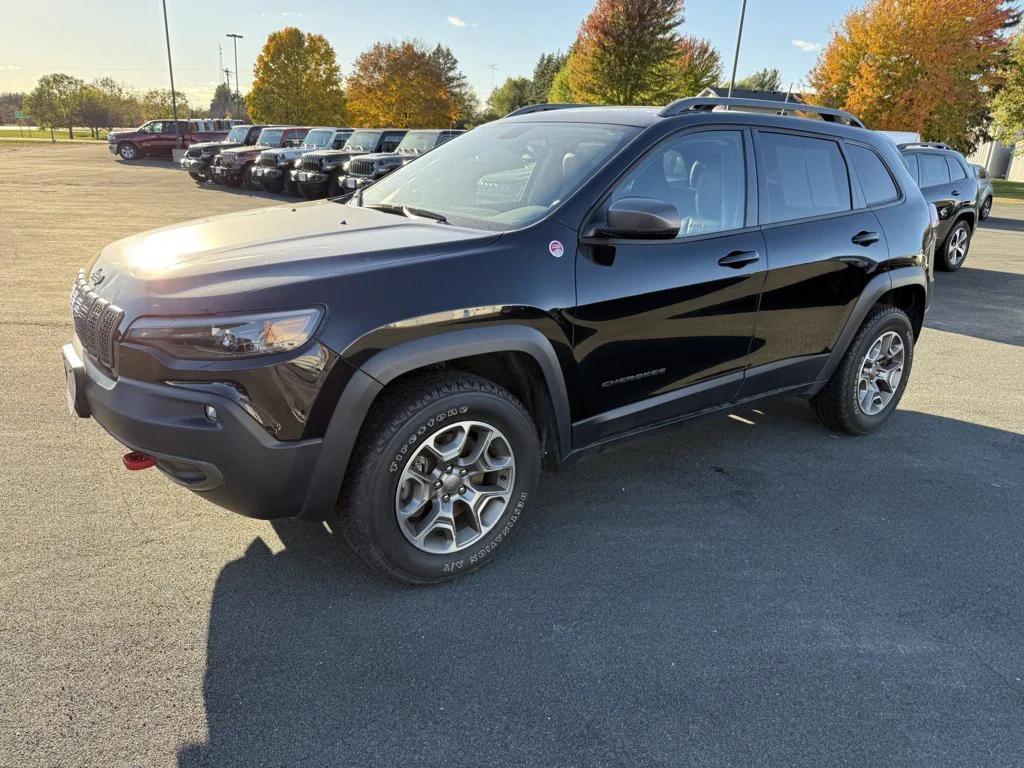 used 2020 Jeep Cherokee car, priced at $18,990