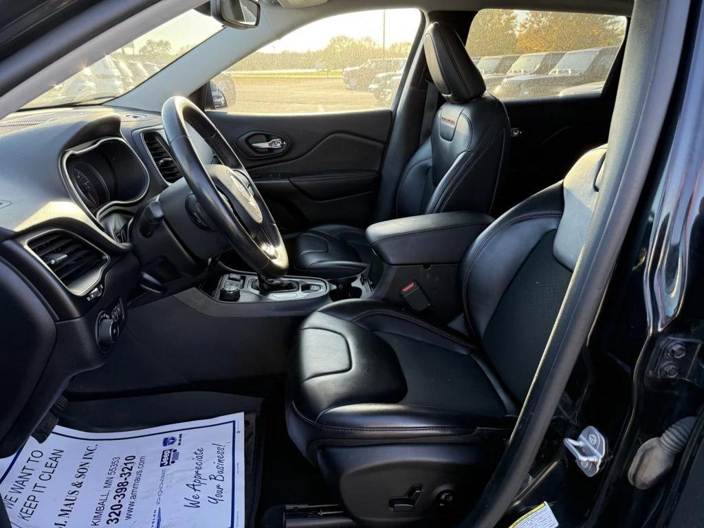 used 2020 Jeep Cherokee car, priced at $18,990