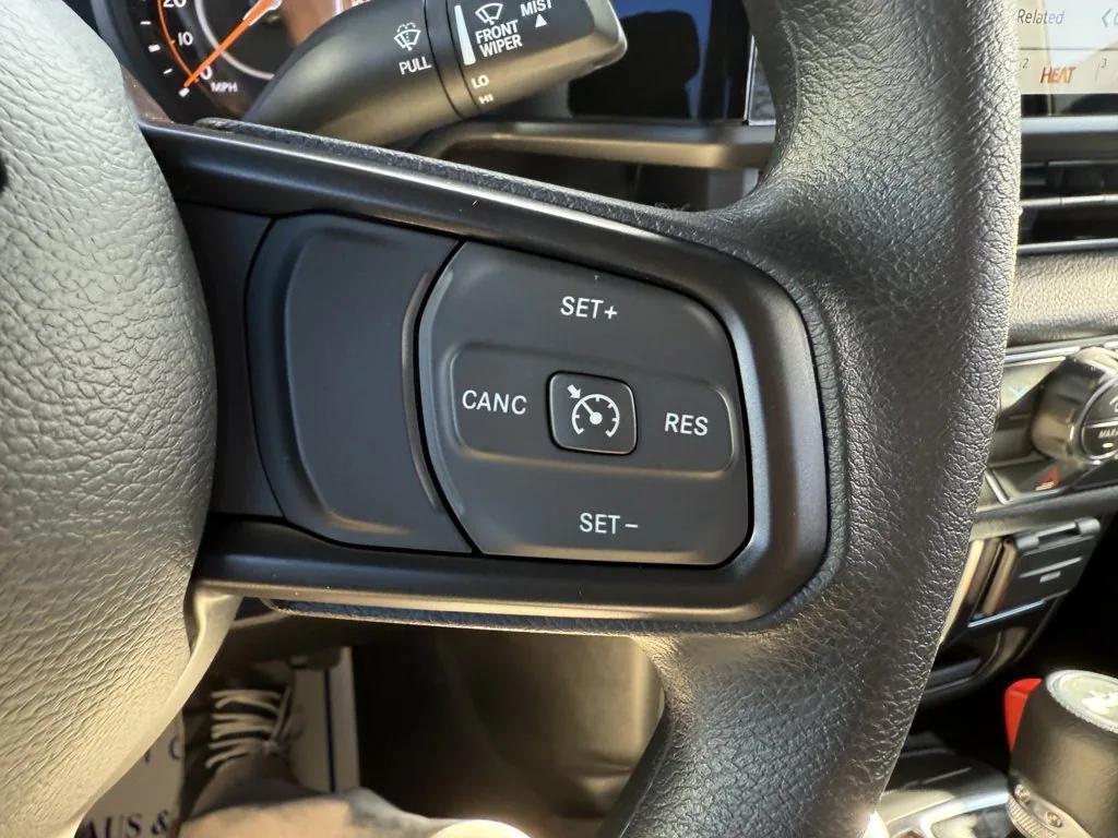 new 2026 Jeep Wrangler car, priced at $39,082