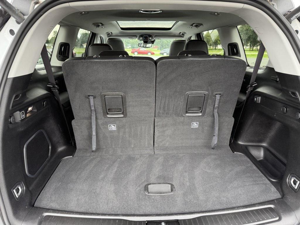 used 2022 Jeep Grand Cherokee L car, priced at $33,990