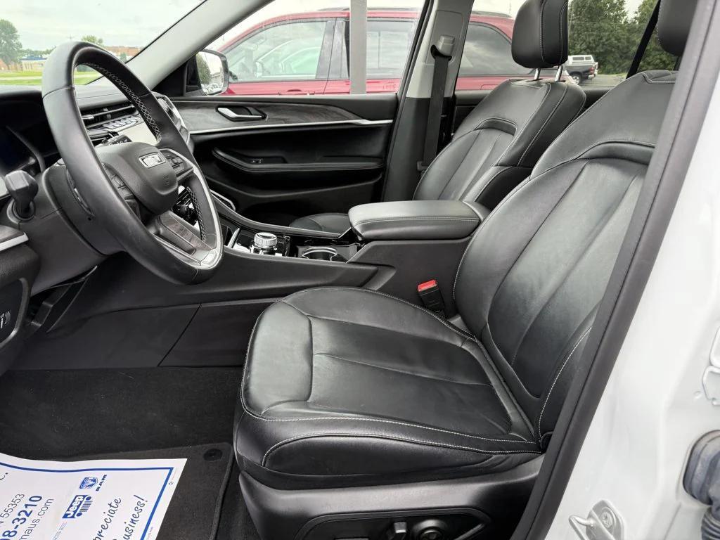 used 2022 Jeep Grand Cherokee L car, priced at $33,990