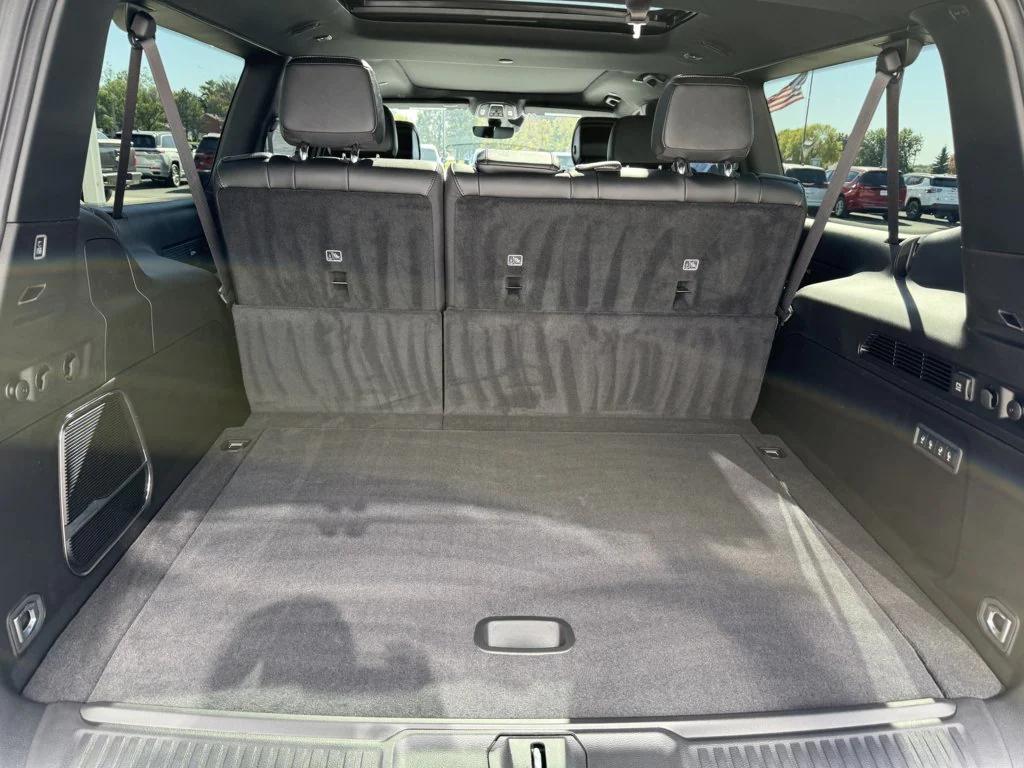 new 2025 Jeep Wagoneer L car, priced at $74,869