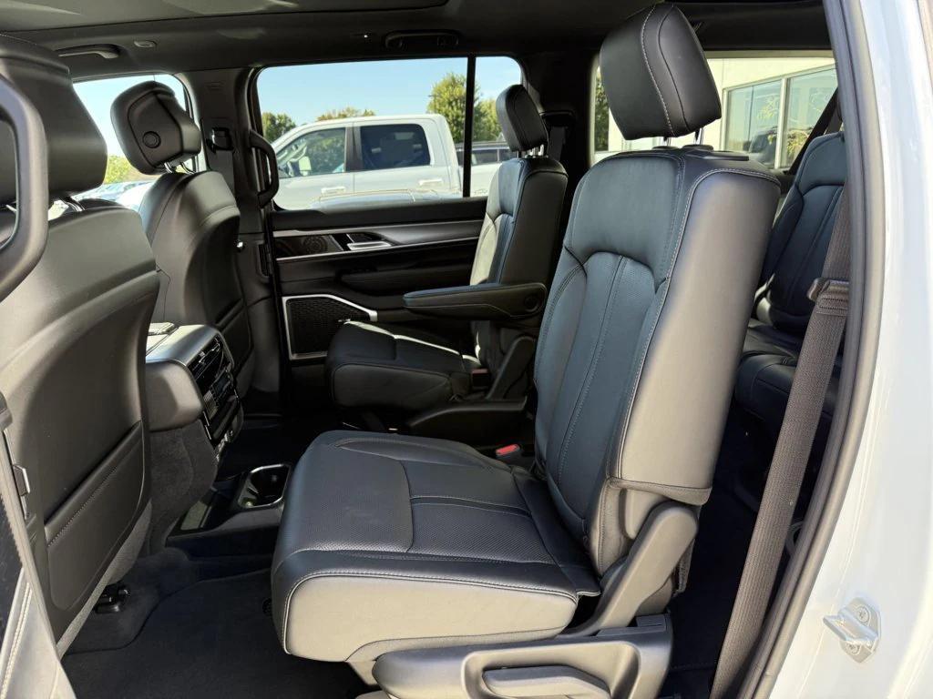 new 2025 Jeep Wagoneer L car, priced at $74,869