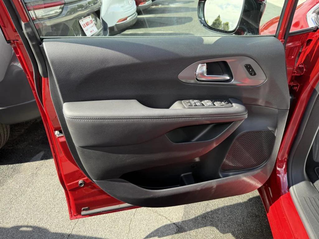 new 2026 Chrysler Pacifica car, priced at $43,598