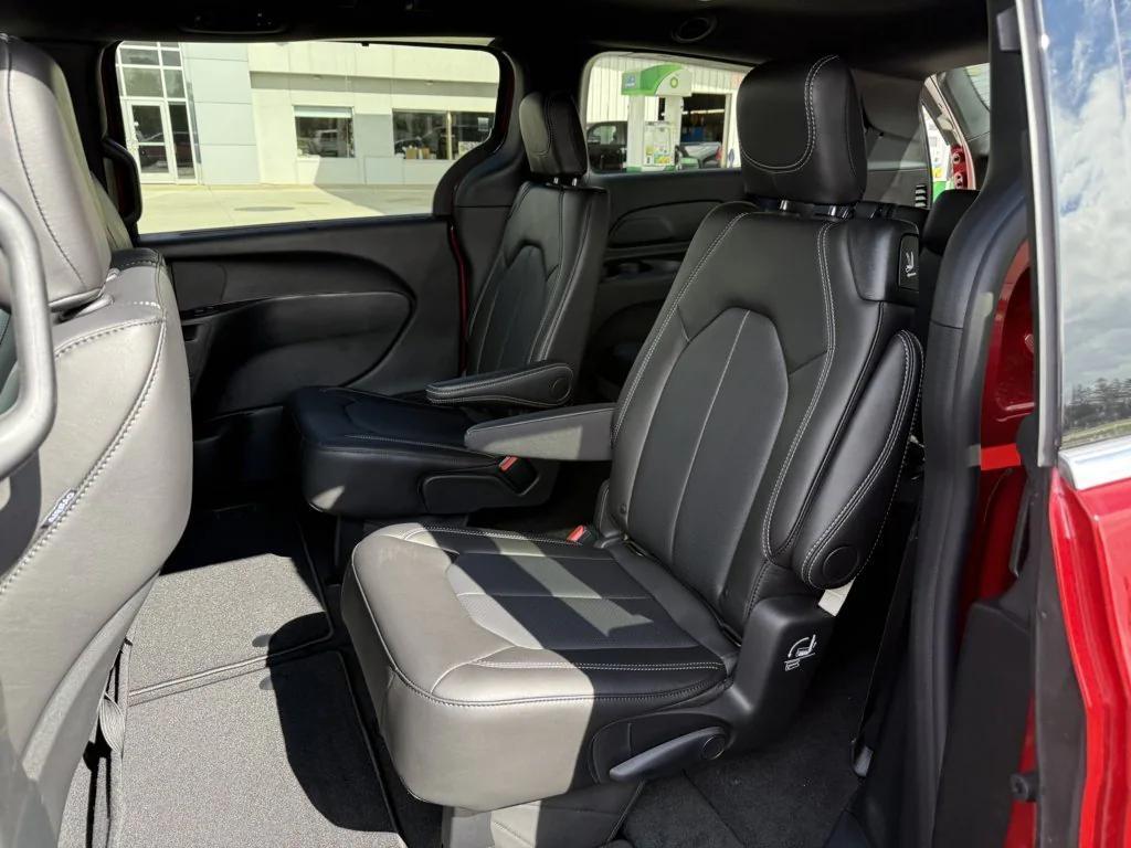 new 2026 Chrysler Pacifica car, priced at $43,598