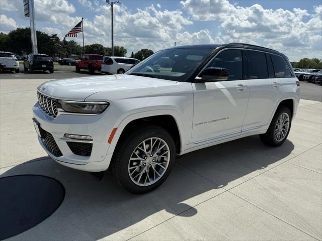 new 2025 Jeep Grand Cherokee car, priced at $56,583