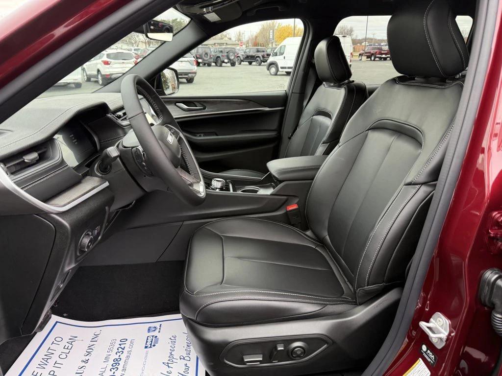 new 2025 Jeep Grand Cherokee L car, priced at $45,723