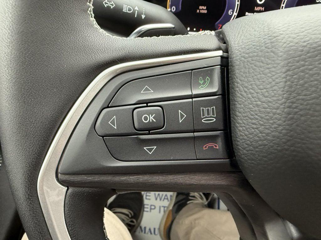 new 2025 Jeep Grand Cherokee L car, priced at $45,723