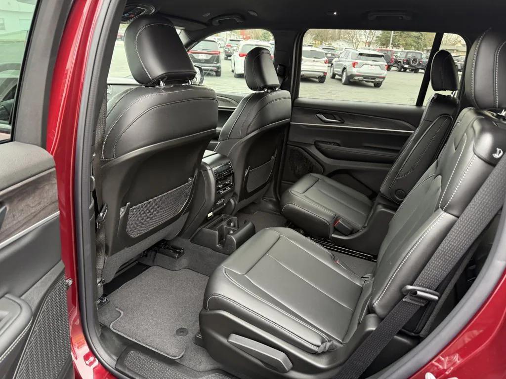 new 2025 Jeep Grand Cherokee L car, priced at $45,723