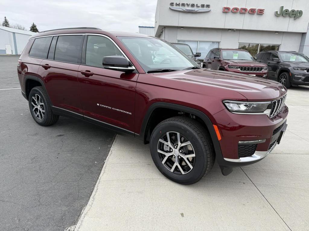 new 2025 Jeep Grand Cherokee L car, priced at $45,723