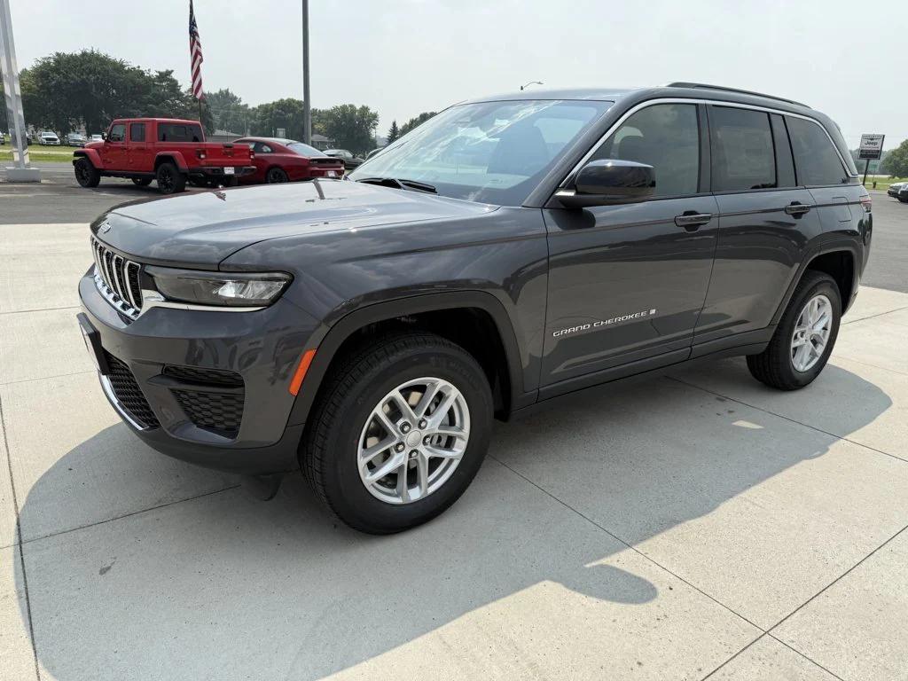new 2025 Jeep Grand Cherokee car, priced at $38,927