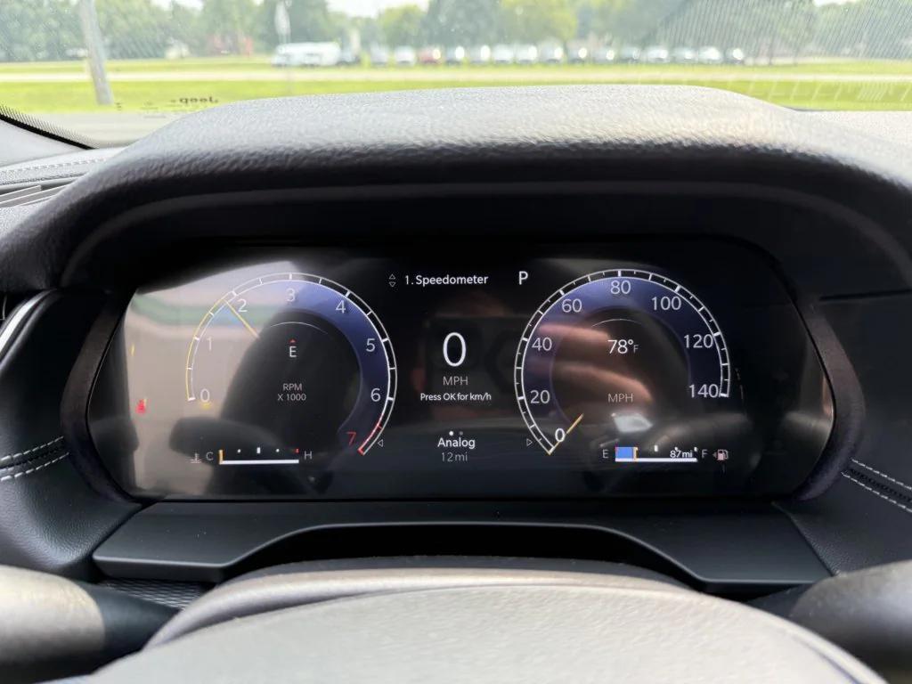 new 2025 Jeep Grand Cherokee car, priced at $38,927