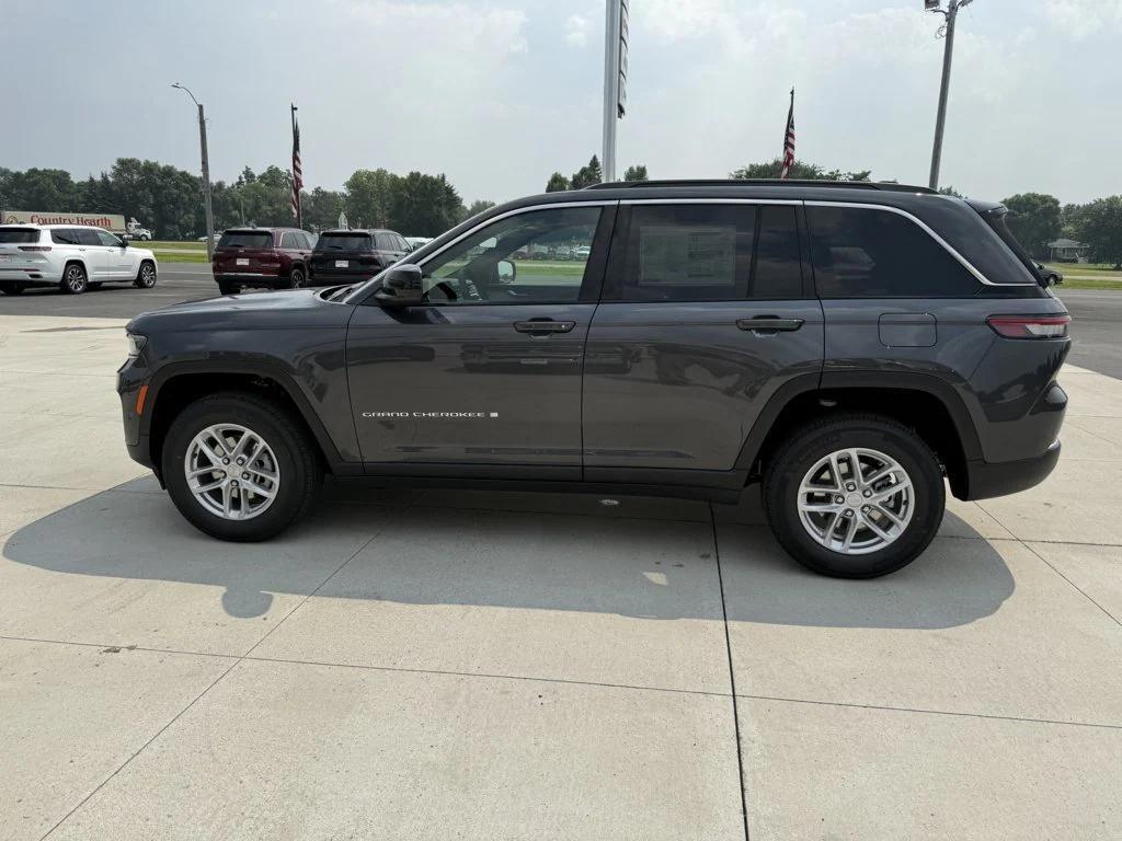 new 2025 Jeep Grand Cherokee car, priced at $38,927