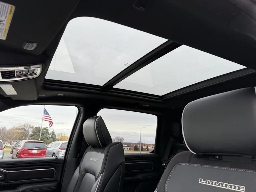 new 2026 Ram 1500 car, priced at $61,178