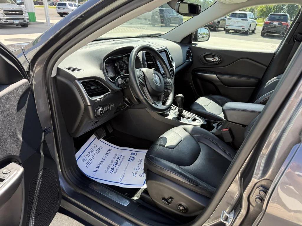 used 2019 Jeep Cherokee car, priced at $18,990